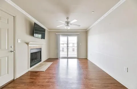 7600 Emmett F Lowry Expressway #416