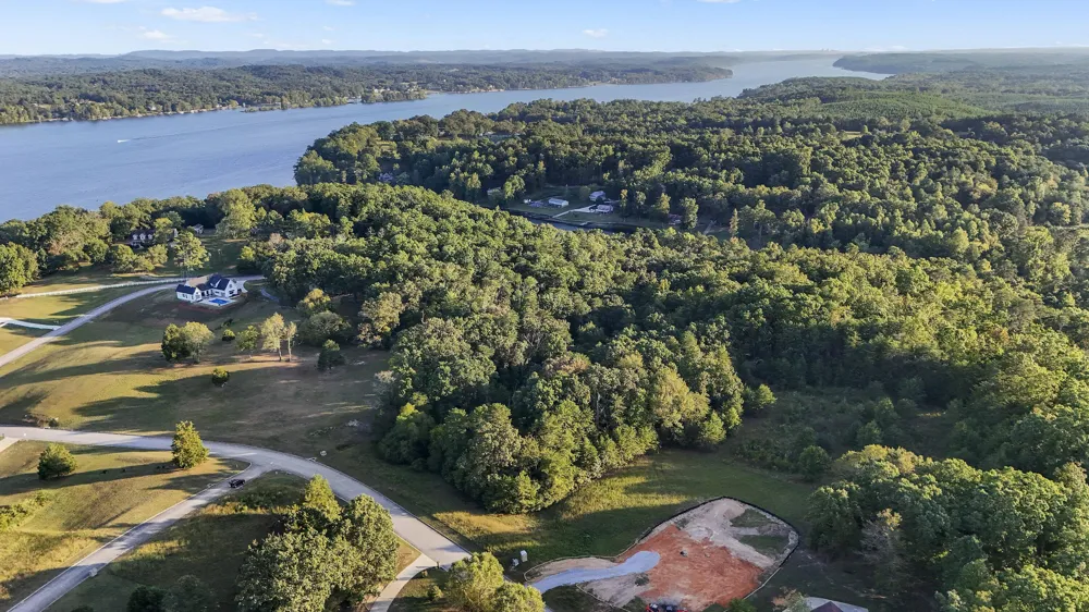 2124 Boat Hook Lane Sale Creek, TN 37373