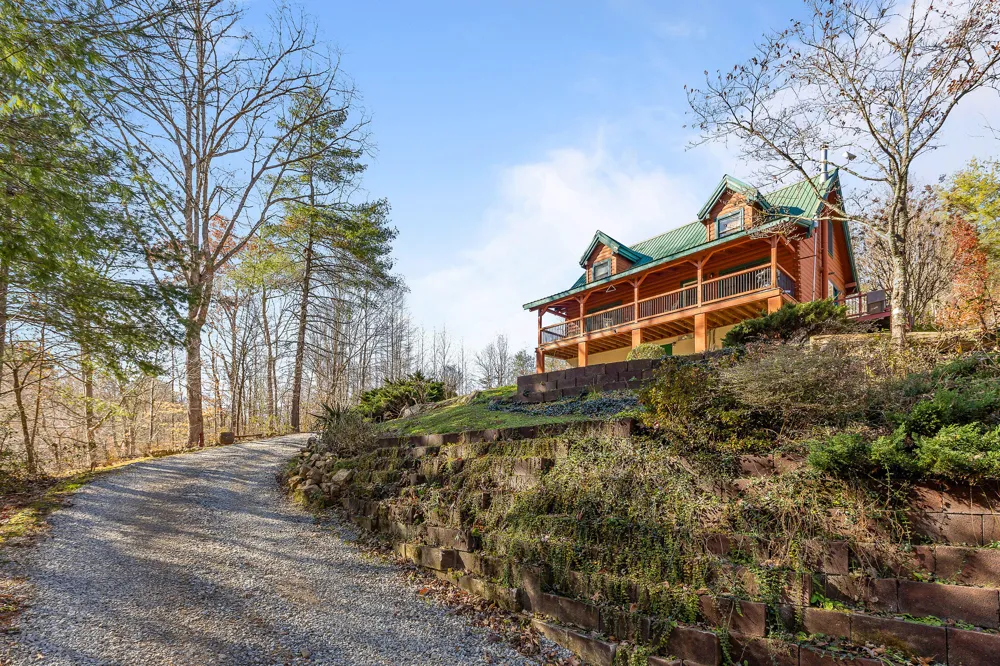 310 Rural Vale Road Tellico Plains, TN 37385
