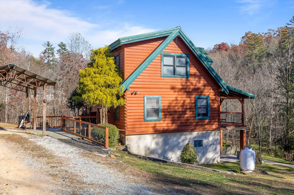 310 Rural Vale Road Tellico Plains, TN 37385