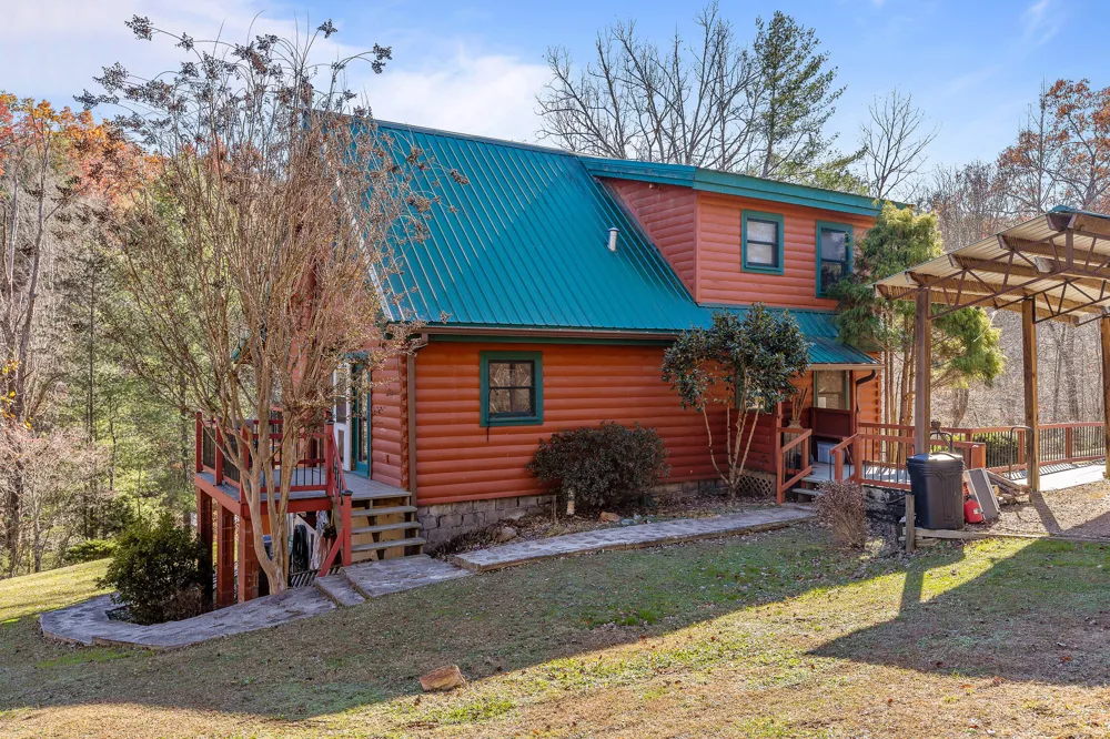 310 Rural Vale Road Tellico Plains, TN 37385