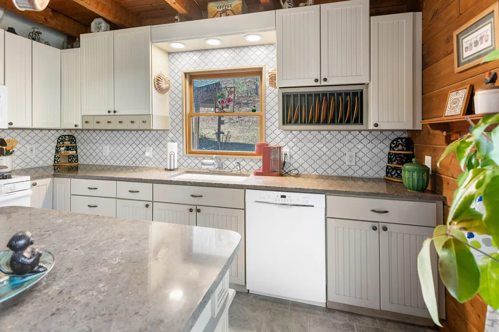 310 Rural Vale Road Tellico Plains, TN 37385
