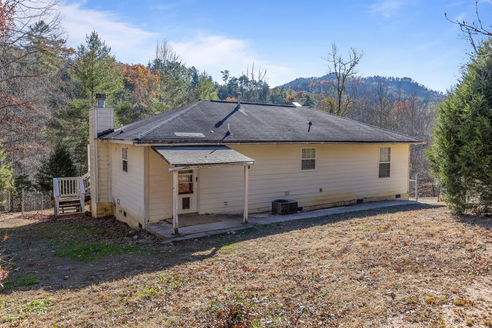 310 Rural Vale Road Tellico Plains, TN 37385
