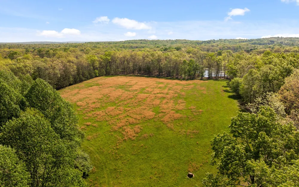 384 Clouse Hill Road Tracy City, TN 37387