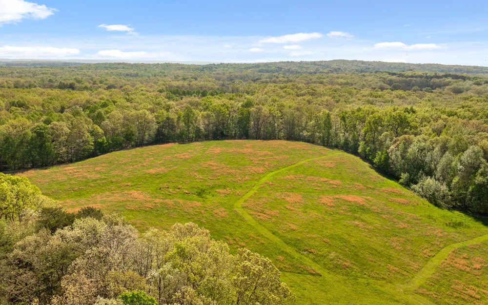 384 Clouse Hill Road Tracy City, TN 37387