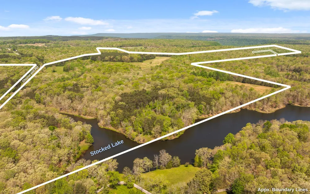384 Clouse Hill Road Tracy City, TN 37387