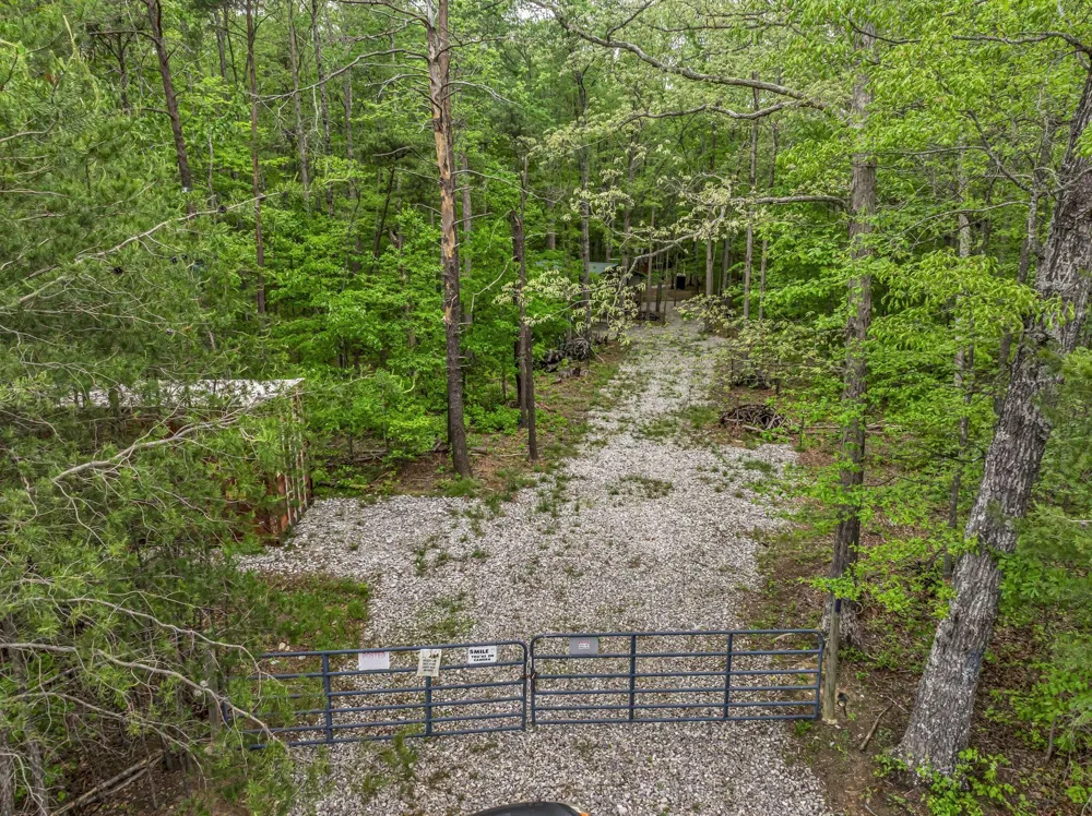 1034 Gadsden Way Spencer, TN 38585