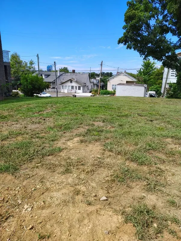 21 Hill Street Nashville, TN 37210