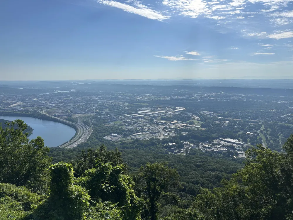 1107 E Brow Road Lookout Mountain, TN 37350