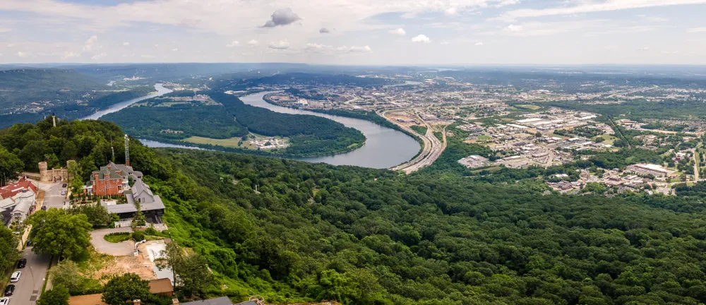 1107 E Brow Road Lookout Mountain, TN 37350