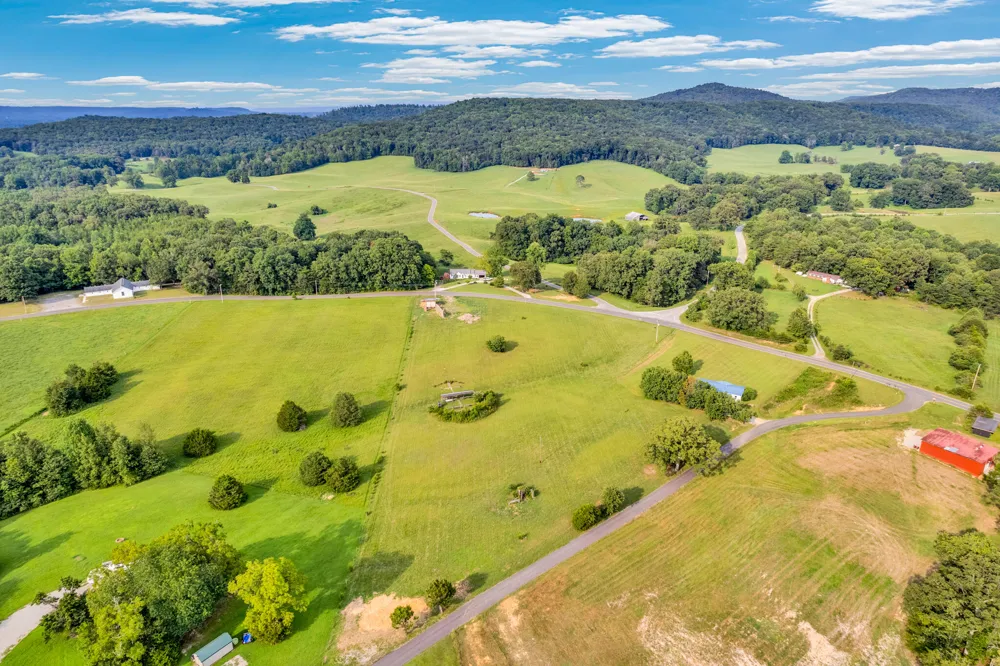 622 Bone Cave Road Rock Island, TN 38581