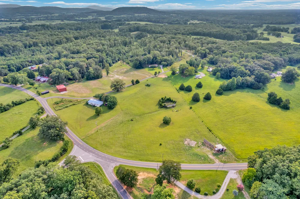 622 Bone Cave Road Rock Island, TN 38581