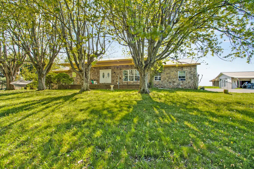 455 Muddy Branch Road Pikeville, TN 37367