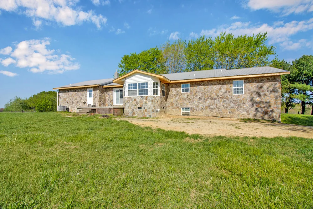 455 Muddy Branch Road Pikeville, TN 37367
