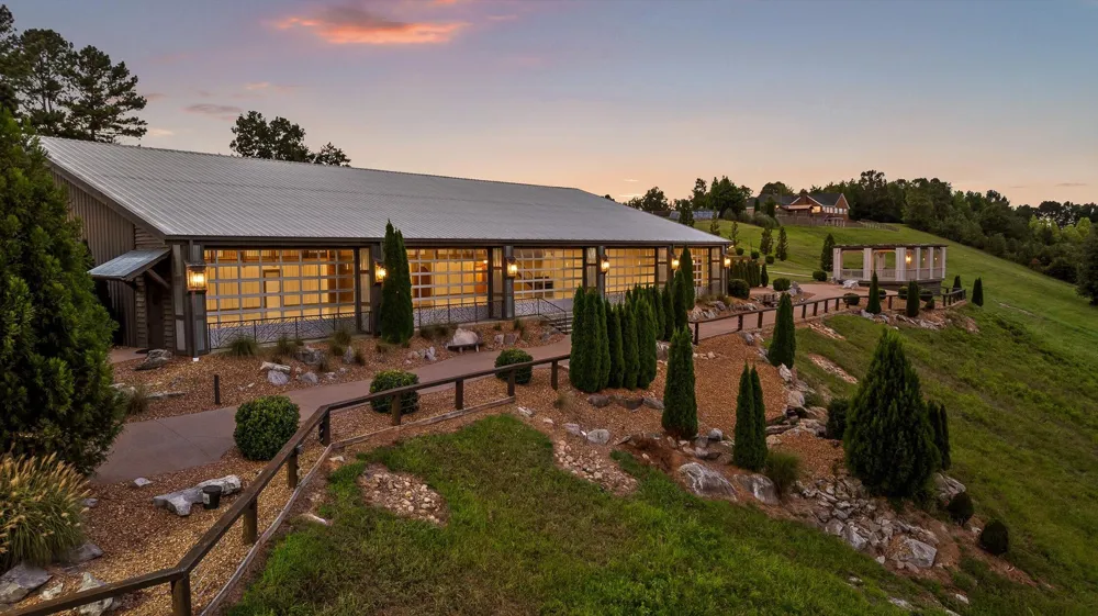 1020 Thomas Road Benton, TN 37307