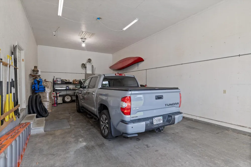 1020 Thomas Road Benton, TN 37307