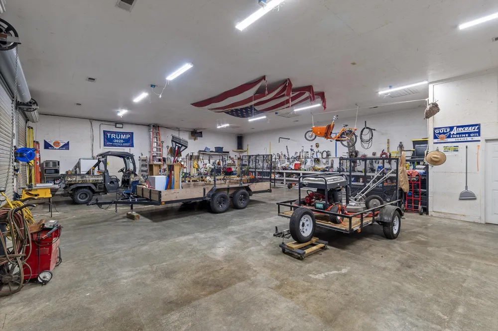 1020 Thomas Road Benton, TN 37307