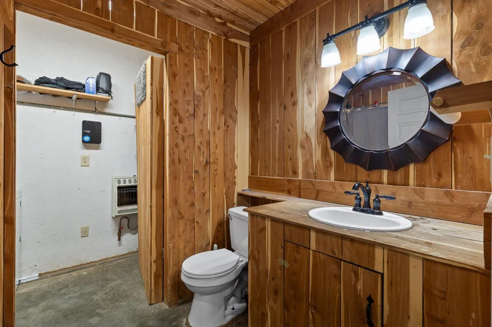 1020 Thomas Road Benton, TN 37307