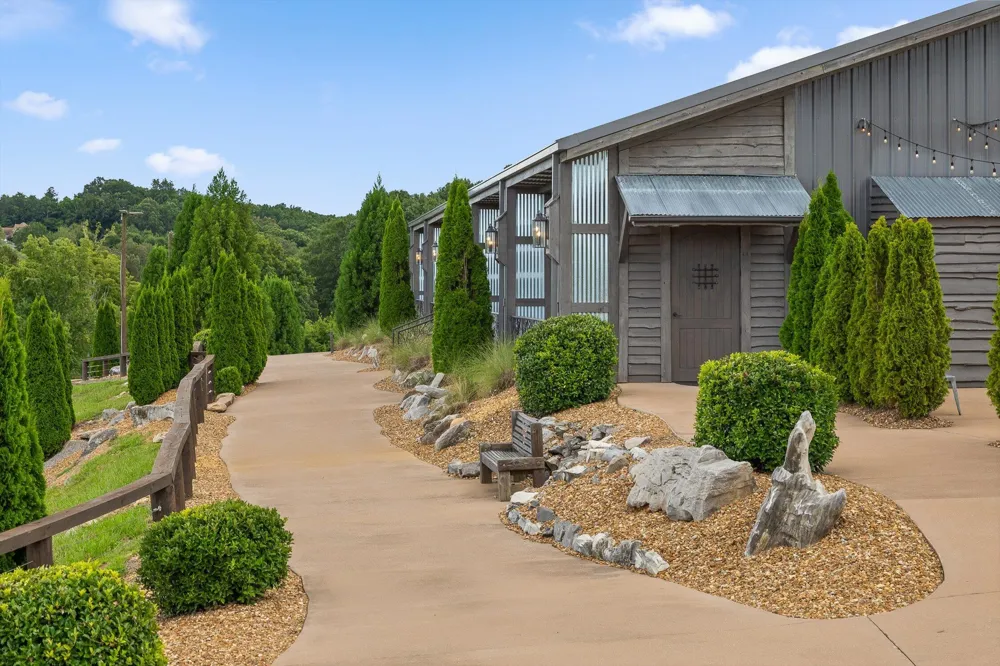 1020 Thomas Road Benton, TN 37307