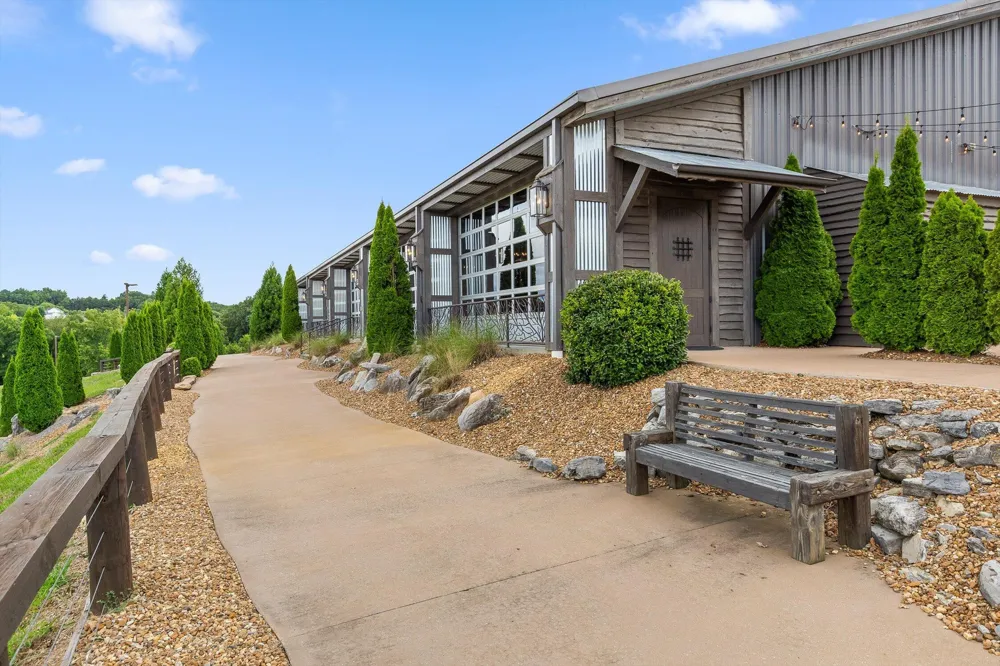 1020 Thomas Road Benton, TN 37307