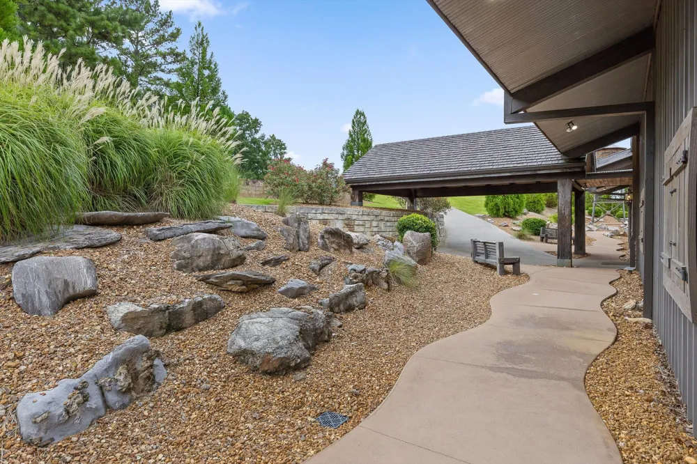 1020 Thomas Road Benton, TN 37307