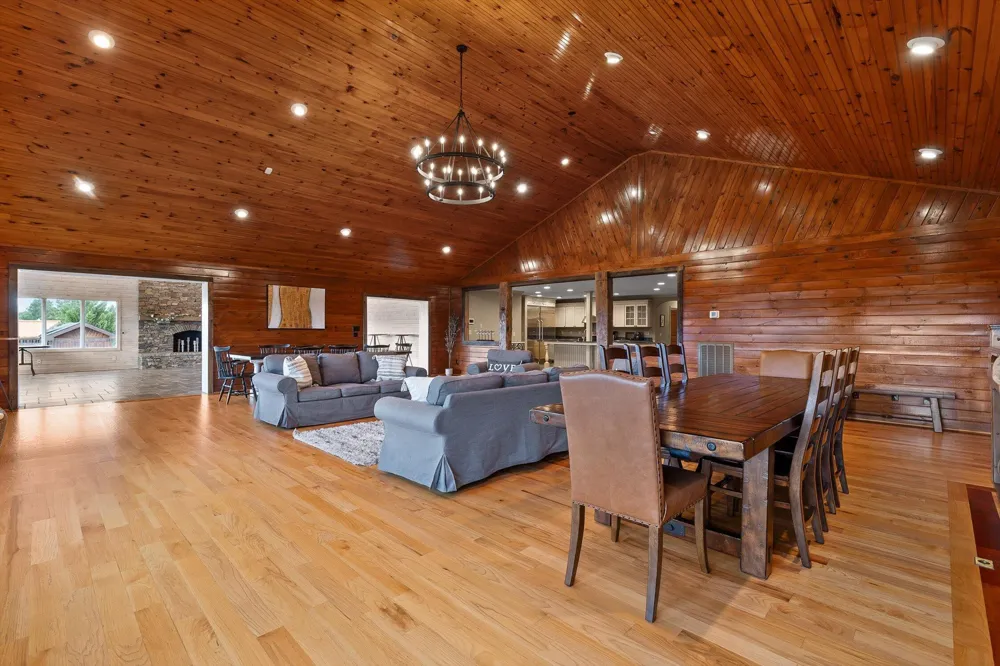 1020 Thomas Road Benton, TN 37307