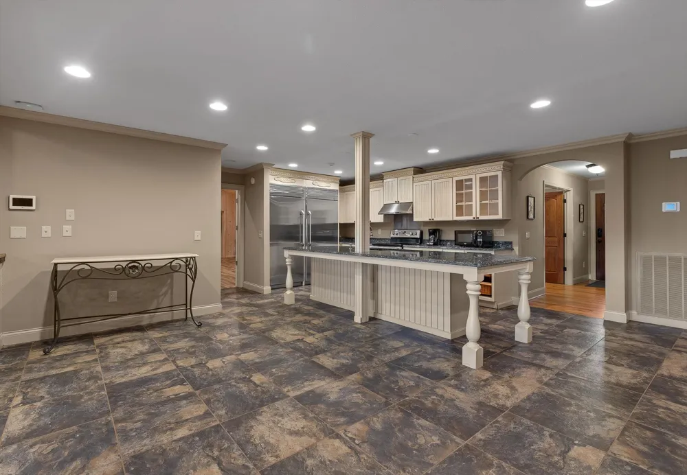 1020 Thomas Road Benton, TN 37307