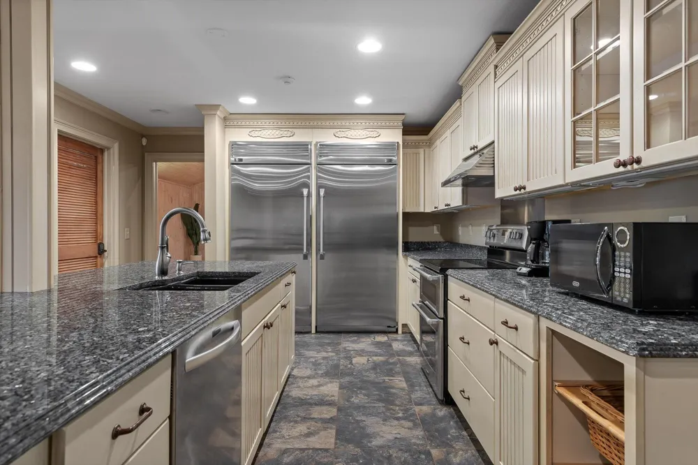 1020 Thomas Road Benton, TN 37307