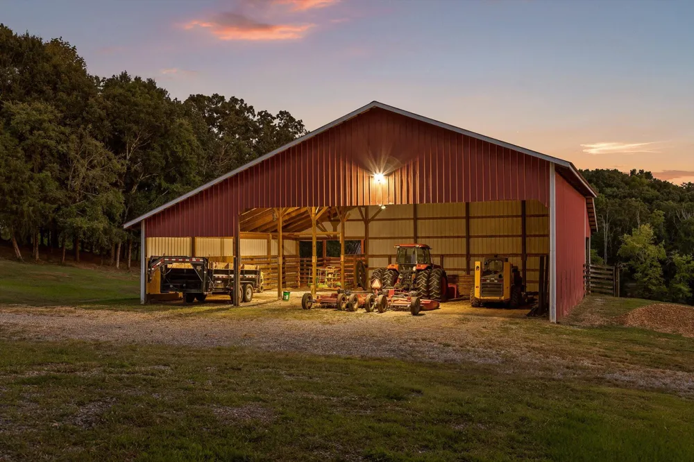 1020 Thomas Road Benton, TN 37307