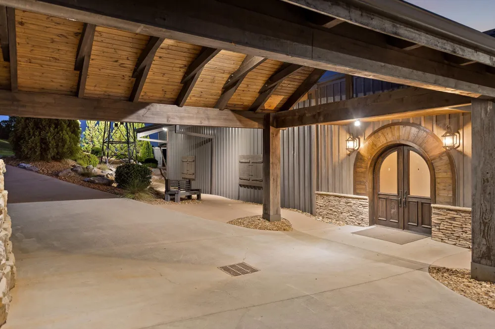 1020 Thomas Road Benton, TN 37307