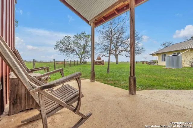 16547 E GABLE RD St Hedwig, TX 78152
