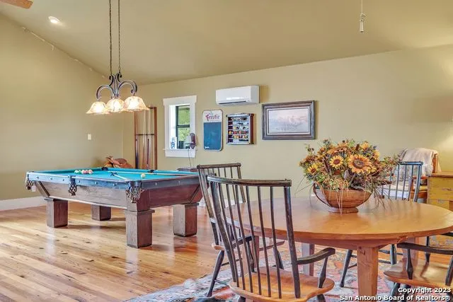 16547 E GABLE RD St Hedwig, TX 78152