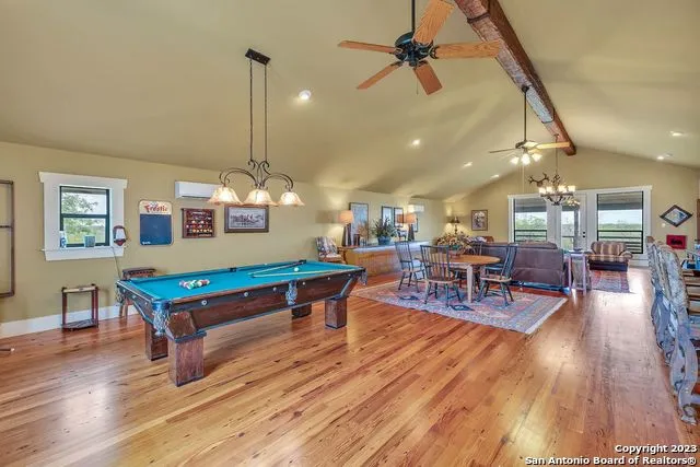 16547 E GABLE RD St Hedwig, TX 78152
