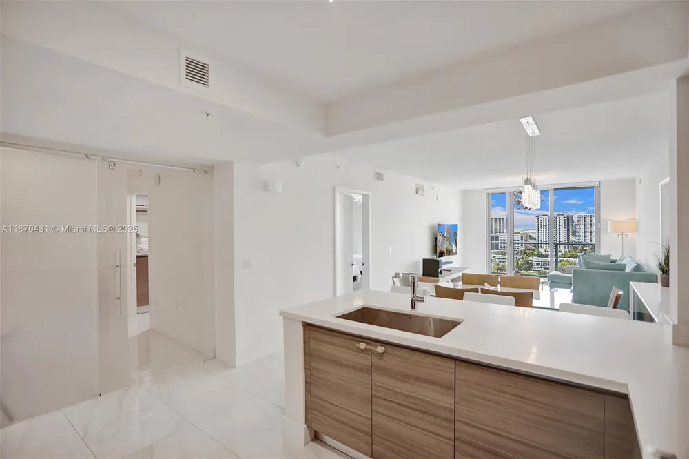 330 Sunny Isles Blvd #5-1204 Sunny Isles Beach, FL 33160