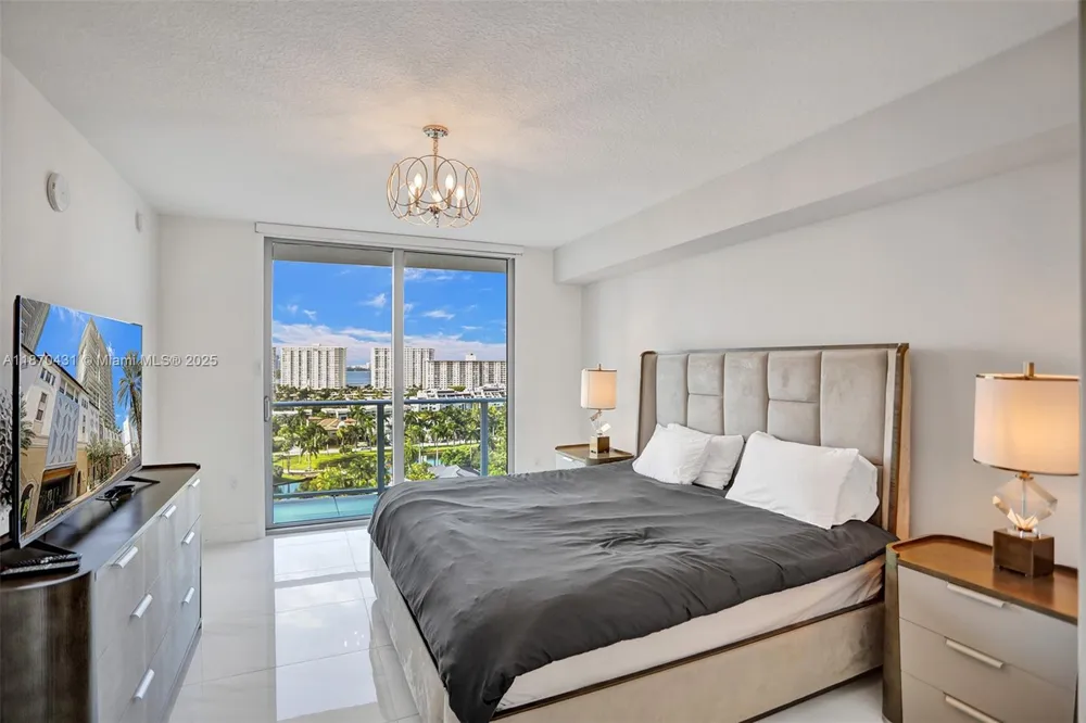 330 Sunny Isles Blvd #5-1204 Sunny Isles Beach, FL 33160