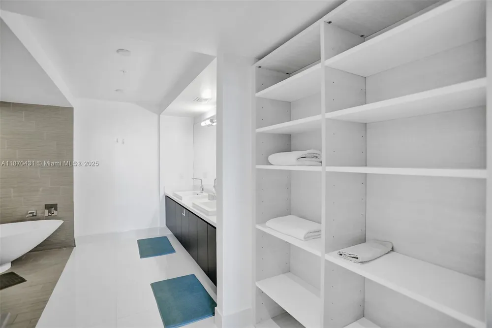 330 Sunny Isles Blvd #5-1204 Sunny Isles Beach, FL 33160