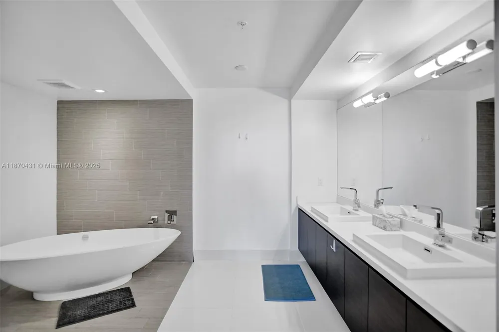 330 Sunny Isles Blvd #5-1204 Sunny Isles Beach, FL 33160