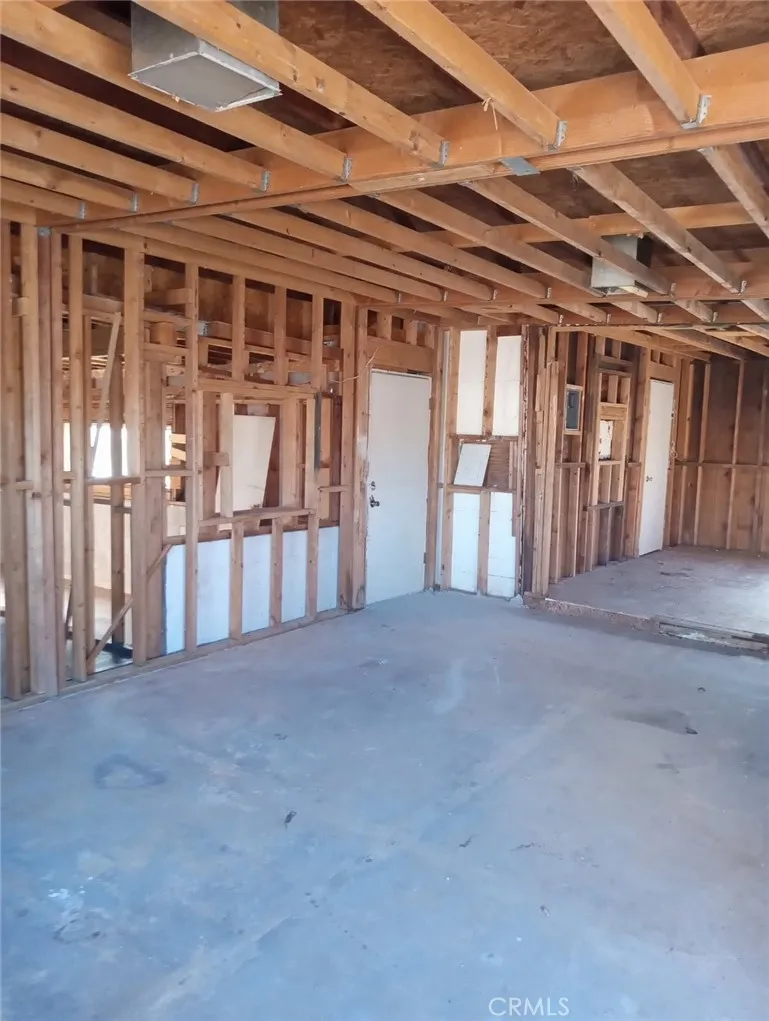 208 Race Street Needles, CA 92363