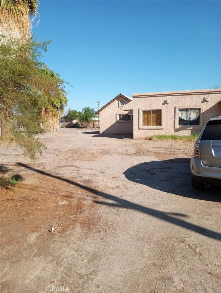 208 Race Street Needles, CA 92363