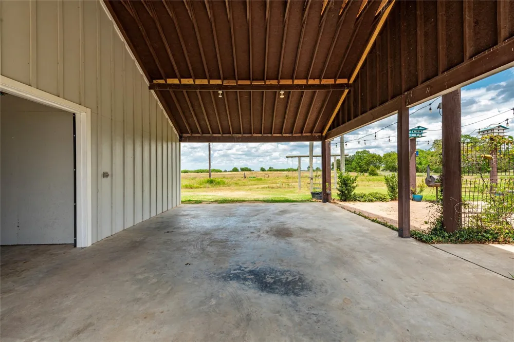 4288 Fm 2546 Road El Campo, TX 77437