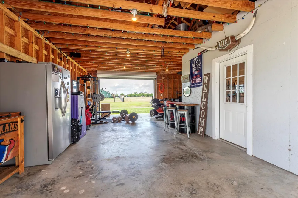 4288 Fm 2546 Road El Campo, TX 77437