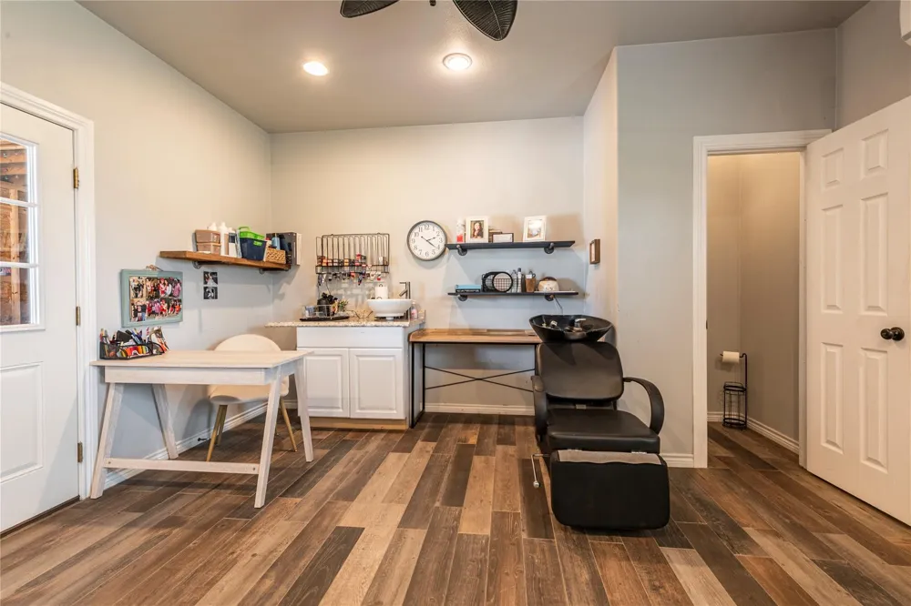 4288 Fm 2546 Road El Campo, TX 77437