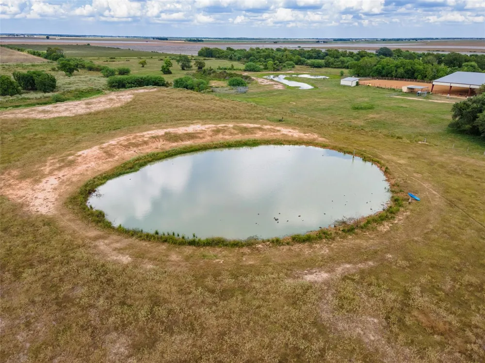 4288 Fm 2546 Road El Campo, TX 77437