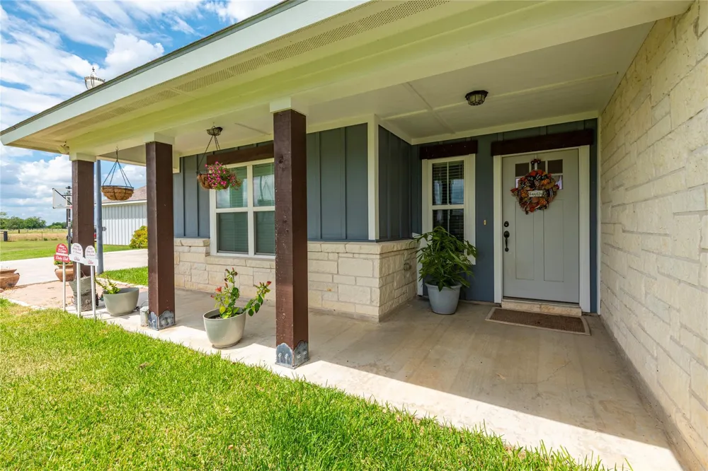 4288 Fm 2546 Road El Campo, TX 77437