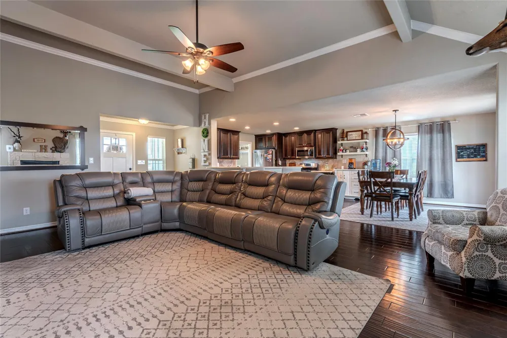 4288 Fm 2546 Road El Campo, TX 77437