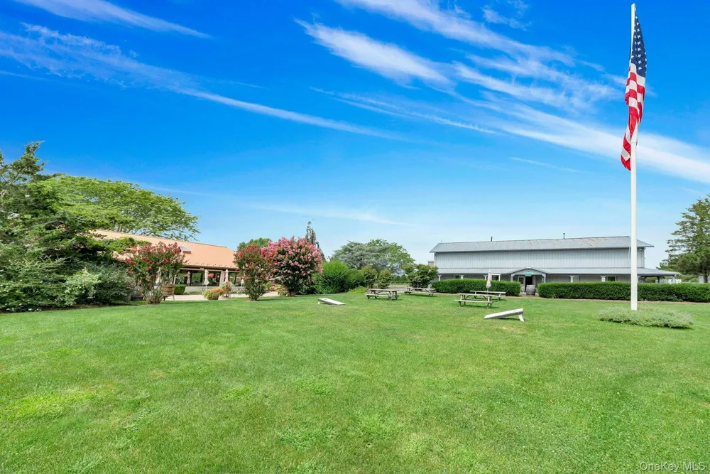 44075 Route 25 Peconic, NY 11971