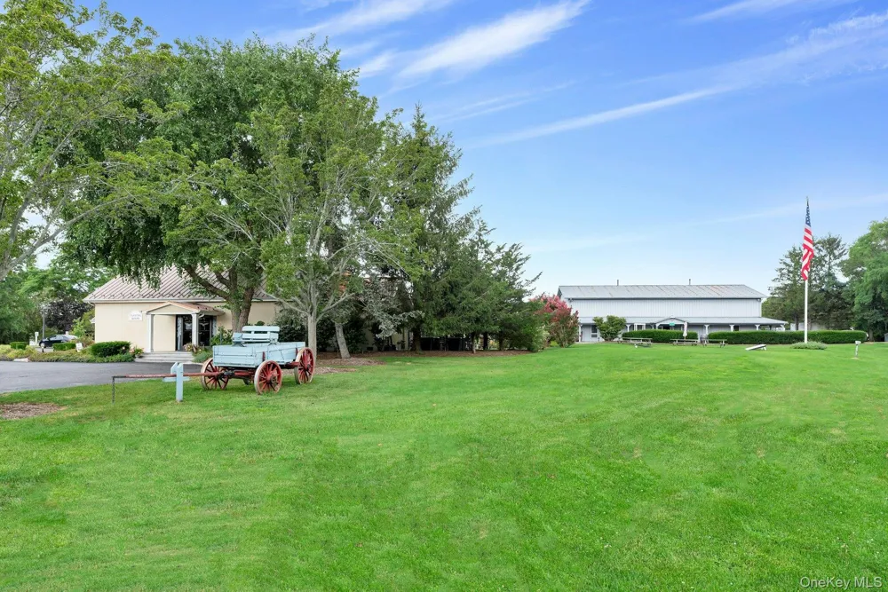 44075 Route 25 Peconic, NY 11971