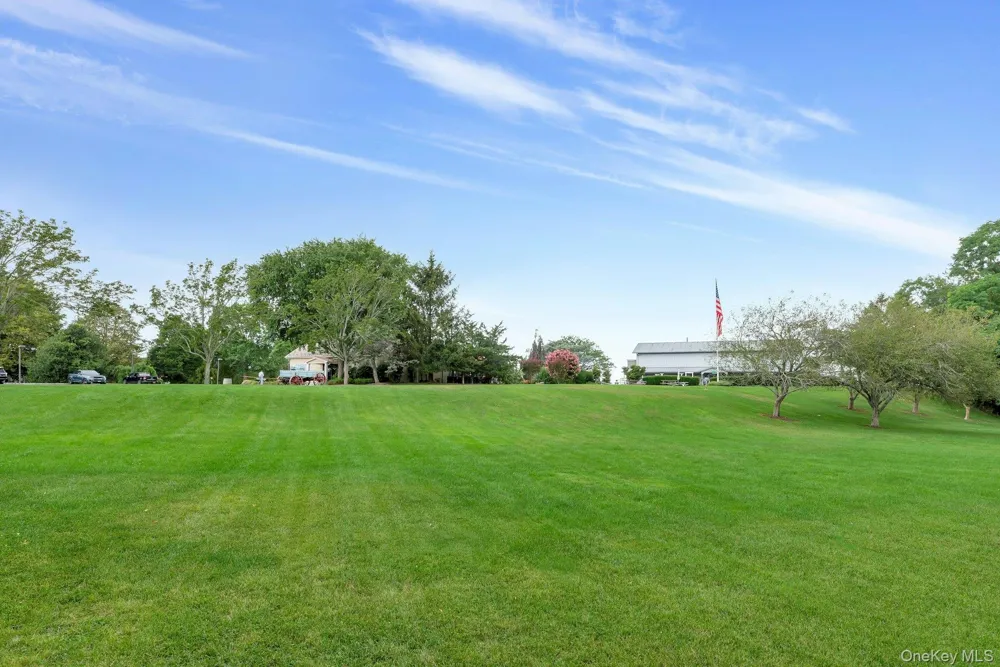 44075 Route 25 Peconic, NY 11971