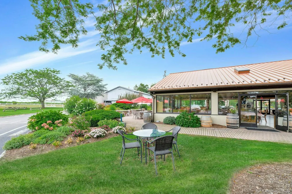 44075 Route 25 Peconic, NY 11971