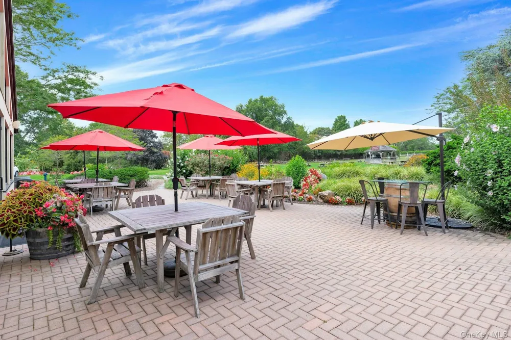 44075 Route 25 Peconic, NY 11971